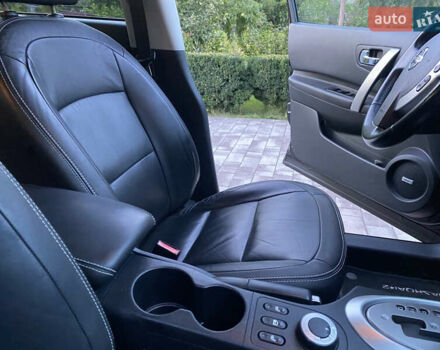 Черный Ниссан Кашкай 2, объемом двигателя 2 л и пробегом 175 тыс. км за 12890 $, фото 19 на Automoto.ua