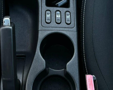 Черный Ниссан Кашкай 2, объемом двигателя 1.5 л и пробегом 184 тыс. км за 11500 $, фото 26 на Automoto.ua