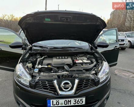 Черный Ниссан Кашкай 2, объемом двигателя 2 л и пробегом 189 тыс. км за 12555 $, фото 58 на Automoto.ua