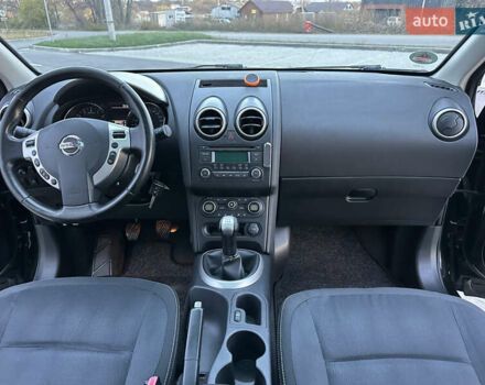 Черный Ниссан Кашкай 2, объемом двигателя 1.6 л и пробегом 203 тыс. км за 10999 $, фото 22 на Automoto.ua