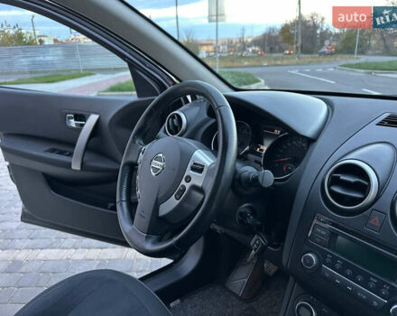 Черный Ниссан Кашкай 2, объемом двигателя 1.6 л и пробегом 203 тыс. км за 10799 $, фото 16 на Automoto.ua
