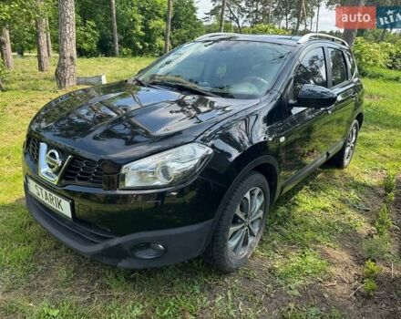 Черный Ниссан Кашкай 2, объемом двигателя 2 л и пробегом 206 тыс. км за 13000 $, фото 4 на Automoto.ua