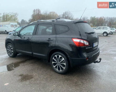 Черный Ниссан Кашкай 2, объемом двигателя 1.6 л и пробегом 212 тыс. км за 10800 $, фото 5 на Automoto.ua