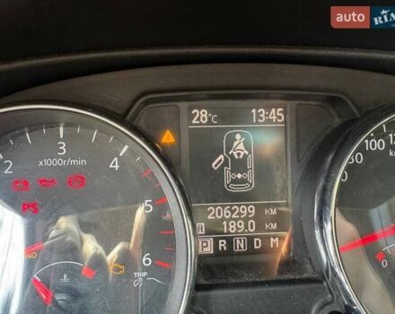 Черный Ниссан Кашкай 2, объемом двигателя 2 л и пробегом 206 тыс. км за 13000 $, фото 11 на Automoto.ua