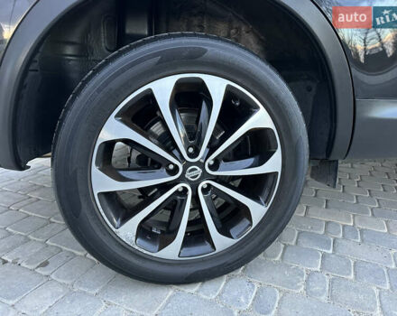 Черный Ниссан Кашкай 2, объемом двигателя 1.6 л и пробегом 203 тыс. км за 10799 $, фото 11 на Automoto.ua