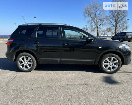 Чорний Ніссан Кашкай 2, об'ємом двигуна 2 л та пробігом 220 тис. км за 10800 $, фото 4 на Automoto.ua