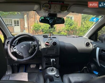 Черный Ниссан Кашкай 2, объемом двигателя 2 л и пробегом 206 тыс. км за 13000 $, фото 7 на Automoto.ua