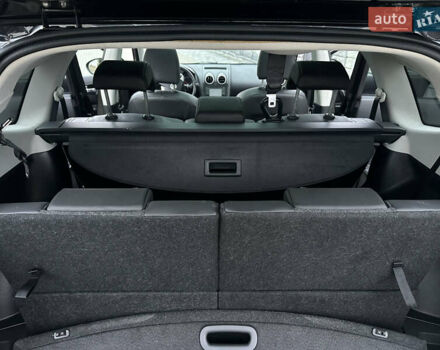 Черный Ниссан Кашкай 2, объемом двигателя 1.6 л и пробегом 211 тыс. км за 11500 $, фото 21 на Automoto.ua