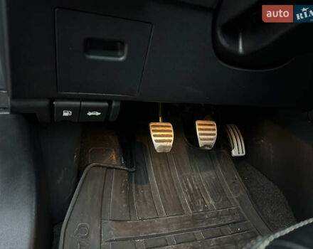 Черный Ниссан Кашкай 2, объемом двигателя 1.6 л и пробегом 211 тыс. км за 11500 $, фото 46 на Automoto.ua