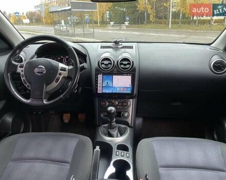 Черный Ниссан Кашкай 2, объемом двигателя 1.6 л и пробегом 238 тыс. км за 9550 $, фото 27 на Automoto.ua