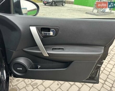 Черный Ниссан Кашкай 2, объемом двигателя 1.6 л и пробегом 232 тыс. км за 10350 $, фото 28 на Automoto.ua