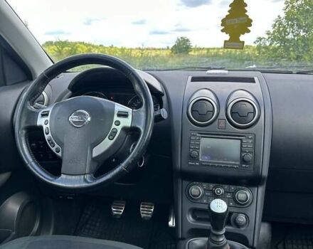Черный Ниссан Кашкай 2, объемом двигателя 1.6 л и пробегом 191 тыс. км за 11600 $, фото 31 на Automoto.ua