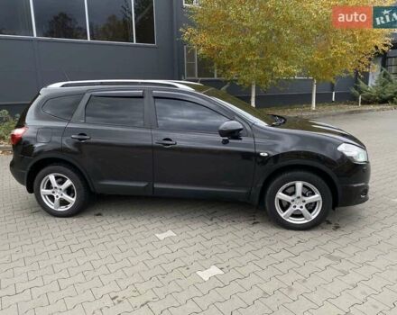 Черный Ниссан Кашкай 2, объемом двигателя 1.6 л и пробегом 238 тыс. км за 9550 $, фото 3 на Automoto.ua