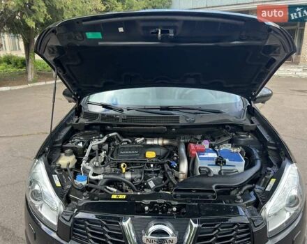 Черный Ниссан Кашкай 2, объемом двигателя 1.6 л и пробегом 167 тыс. км за 12600 $, фото 41 на Automoto.ua