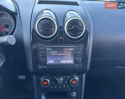 Черный Ниссан Кашкай 2, объемом двигателя 1.6 л и пробегом 225 тыс. км за 10800 $, фото 17 на Automoto.ua