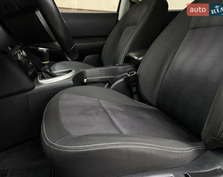 Черный Ниссан Кашкай 2, объемом двигателя 1.6 л и пробегом 223 тыс. км за 10350 $, фото 28 на Automoto.ua