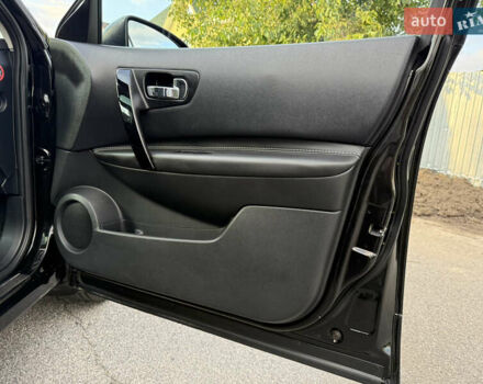 Черный Ниссан Кашкай 2, объемом двигателя 1.5 л и пробегом 230 тыс. км за 13200 $, фото 43 на Automoto.ua