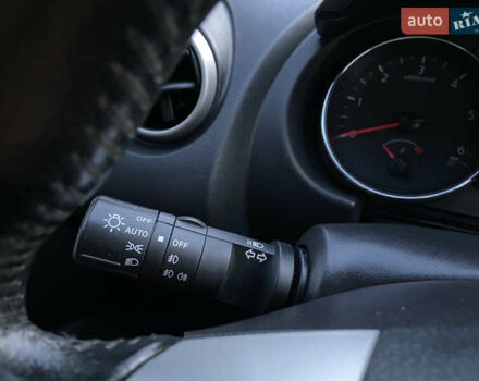 Черный Ниссан Кашкай 2, объемом двигателя 1.6 л и пробегом 223 тыс. км за 10350 $, фото 33 на Automoto.ua
