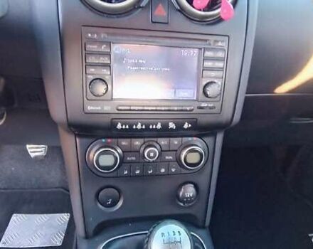 Фиолетовый Ниссан Кашкай 2, объемом двигателя 1.46 л и пробегом 250 тыс. км за 9999 $, фото 12 на Automoto.ua