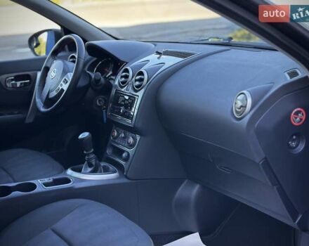 Фіолетовий Ніссан Кашкай 2, об'ємом двигуна 1.5 л та пробігом 257 тис. км за 12500 $, фото 117 на Automoto.ua