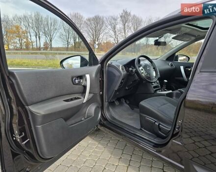 Фіолетовий Ніссан Кашкай 2, об'ємом двигуна 1.6 л та пробігом 289 тис. км за 11999 $, фото 16 на Automoto.ua