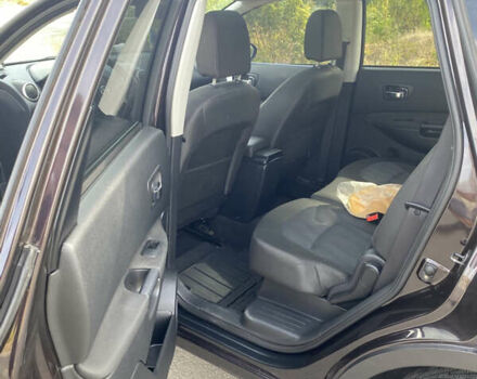 Ниссан Кашкай 2 2011 в Одессе на Automoto.ua Фиолетовый Ниссан Кашкай 2, объемом двигателя 2 л и пробегом 117 тыс. км за 10000 $, фото 9 на Automoto.ua