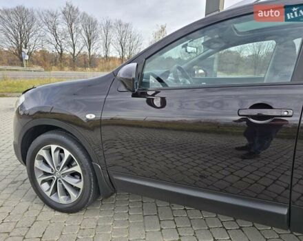 Фіолетовий Ніссан Кашкай 2, об'ємом двигуна 1.6 л та пробігом 289 тис. км за 11999 $, фото 14 на Automoto.ua