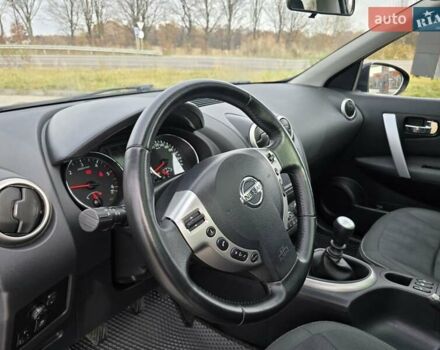 Фіолетовий Ніссан Кашкай 2, об'ємом двигуна 1.6 л та пробігом 289 тис. км за 11999 $, фото 17 на Automoto.ua