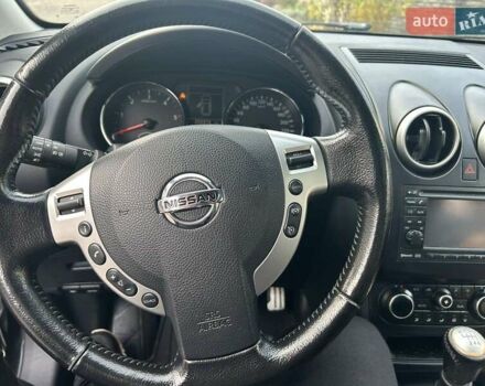 Фиолетовый Ниссан Кашкай 2, объемом двигателя 1.6 л и пробегом 253 тыс. км за 10850 $, фото 13 на Automoto.ua