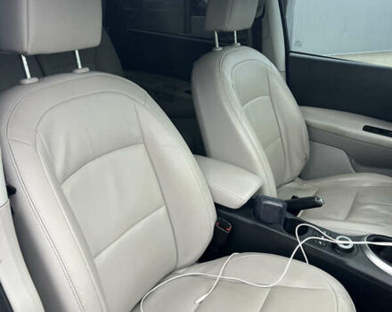 Фиолетовый Ниссан Кашкай 2, объемом двигателя 1.6 л и пробегом 237 тыс. км за 10200 $, фото 12 на Automoto.ua