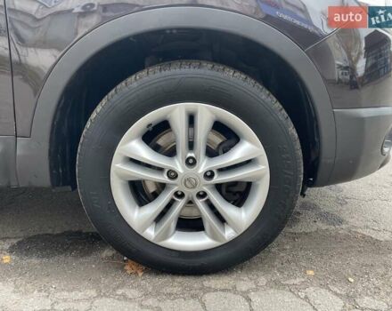 Ниссан Кашкай 2 2013 в Сумах на Automoto.ua Фиолетовый Ниссан Кашкай 2, объемом двигателя 1.6 л и пробегом 219 тыс. км за 13000 $, фото 17 на Automoto.ua