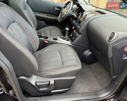 Ниссан Кашкай 2 2013 в Виннице на Automoto.ua Фиолетовый Ниссан Кашкай 2, объемом двигателя 1.6 л и пробегом 80 тыс. км за 12700 $, фото 7 на Automoto.ua