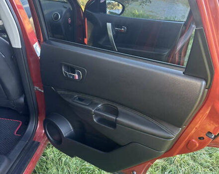 Красный Ниссан Кашкай 2, объемом двигателя 2 л и пробегом 262 тыс. км за 10000 $, фото 8 на Automoto.ua