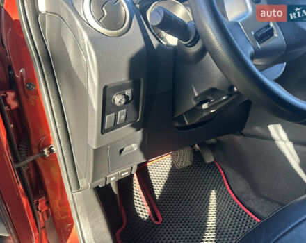 Красный Ниссан Кашкай 2, объемом двигателя 2 л и пробегом 262 тыс. км за 10000 $, фото 11 на Automoto.ua