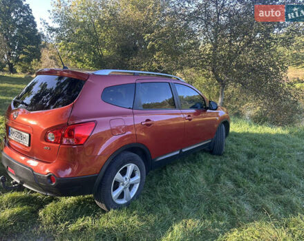 Красный Ниссан Кашкай 2, объемом двигателя 2 л и пробегом 262 тыс. км за 10000 $, фото 3 на Automoto.ua