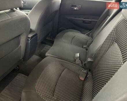 Красный Ниссан Кашкай 2, объемом двигателя 2 л и пробегом 239 тыс. км за 8990 $, фото 34 на Automoto.ua