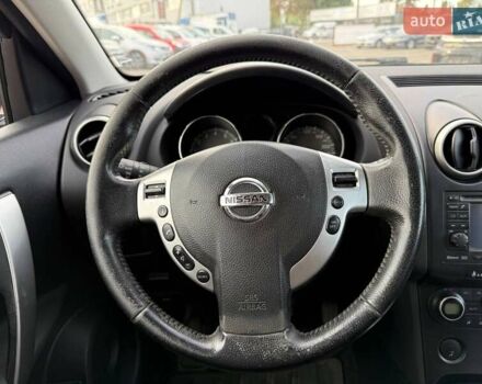 Красный Ниссан Кашкай 2, объемом двигателя 2 л и пробегом 240 тыс. км за 7490 $, фото 30 на Automoto.ua