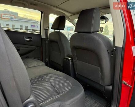 Червоний Ніссан Кашкай 2, об'ємом двигуна 2 л та пробігом 240 тис. км за 7990 $, фото 40 на Automoto.ua