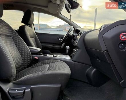 Красный Ниссан Кашкай 2, объемом двигателя 2 л и пробегом 240 тыс. км за 7490 $, фото 28 на Automoto.ua