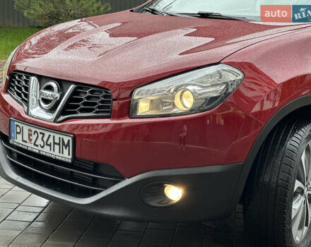 Красный Ниссан Кашкай 2, объемом двигателя 2 л и пробегом 222 тыс. км за 11799 $, фото 4 на Automoto.ua