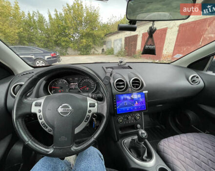 Красный Ниссан Кашкай 2, объемом двигателя 1.5 л и пробегом 223 тыс. км за 10300 $, фото 13 на Automoto.ua