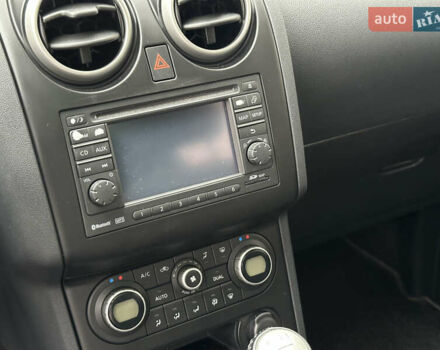 Красный Ниссан Кашкай 2, объемом двигателя 2 л и пробегом 222 тыс. км за 11799 $, фото 32 на Automoto.ua