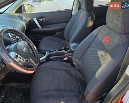 Красный Ниссан Кашкай 2, объемом двигателя 1.5 л и пробегом 292 тыс. км за 9999 $, фото 26 на Automoto.ua