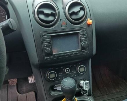 Красный Ниссан Кашкай 2, объемом двигателя 1.46 л и пробегом 196 тыс. км за 11000 $, фото 15 на Automoto.ua