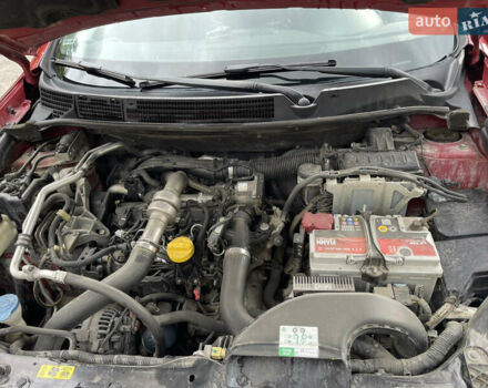 Красный Ниссан Кашкай 2, объемом двигателя 1.5 л и пробегом 223 тыс. км за 10300 $, фото 6 на Automoto.ua