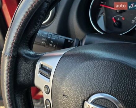 Красный Ниссан Кашкай 2, объемом двигателя 1.5 л и пробегом 292 тыс. км за 9999 $, фото 37 на Automoto.ua