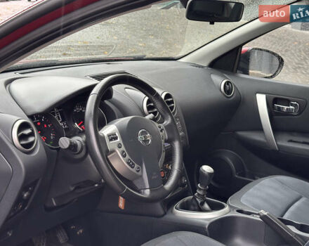 Красный Ниссан Кашкай 2, объемом двигателя 2 л и пробегом 222 тыс. км за 11799 $, фото 20 на Automoto.ua