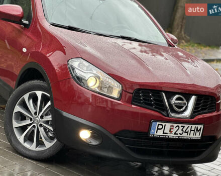 Красный Ниссан Кашкай 2, объемом двигателя 2 л и пробегом 222 тыс. км за 11799 $, фото 1 на Automoto.ua