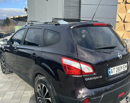 Красный Ниссан Кашкай 2, объемом двигателя 2 л и пробегом 286 тыс. км за 10800 $, фото 4 на Automoto.ua