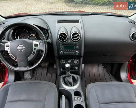 Ниссан Кашкай 2 2011 в Ровно на Automoto.ua Красный Ниссан Кашкай 2, объемом двигателя 1.5 л и пробегом 226 тыс. км за 10750 $, фото 22 на Automoto.ua